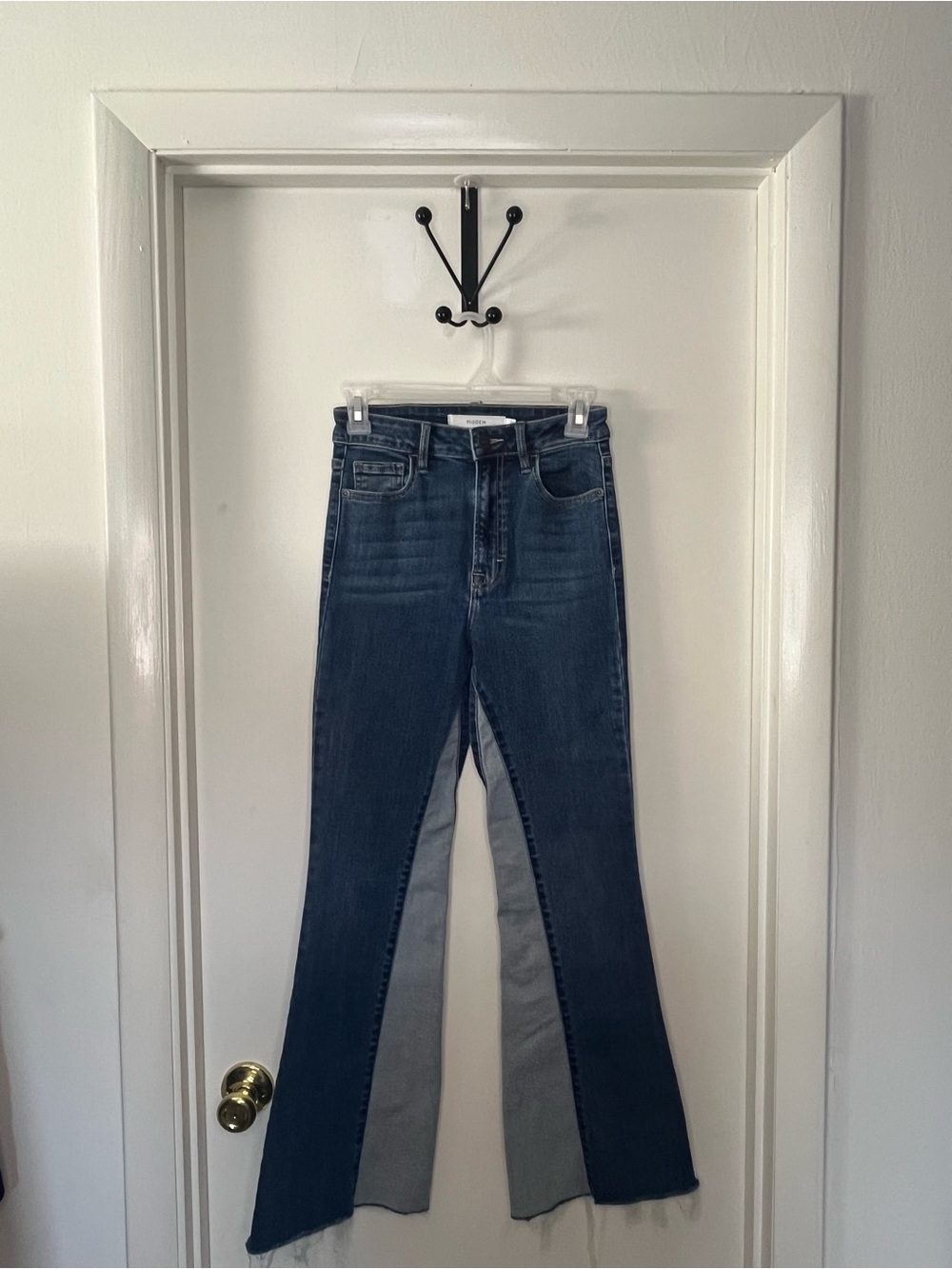 High-Rise Two-Tone Flare Jeans - Dark Blue - Picture 2 of 4